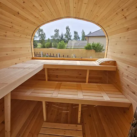 Na Farme Se Saunou A Virivkou, I S Jizdou Na Koni Maison d'hôtes