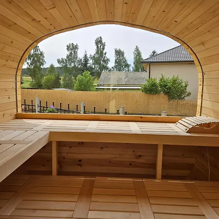 Na Farme Se Saunou A Virivkou, I S Jizdou Na Koni Maison d'hôtes
