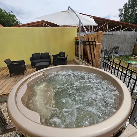 Na Farme Se Saunou A Virivkou, I S Jizdou Na Koni Maison d'hôtes *